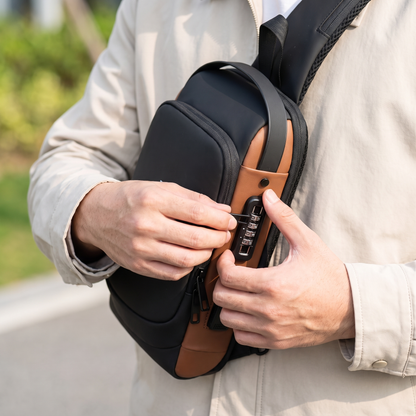 Vaulty™ – Anti-Theft Crossbody Bag | Lockable Main Compartment | Hidden Zips